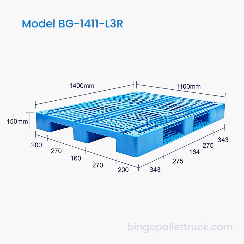 พาเลทพลาสติกขนาด 1400x1100 มม. พร้อมราง 3 อันสำหรับรถยกสี่ทาง